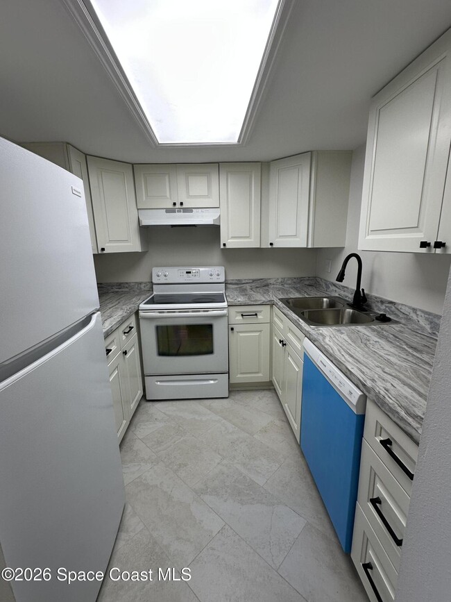 Photo - 55 Riverside Dr Unit 205