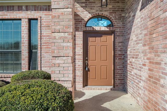 Photo - 826 Hazel's Way