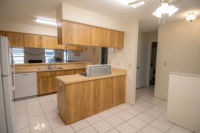 Photo - Villa in Bayside Meadows