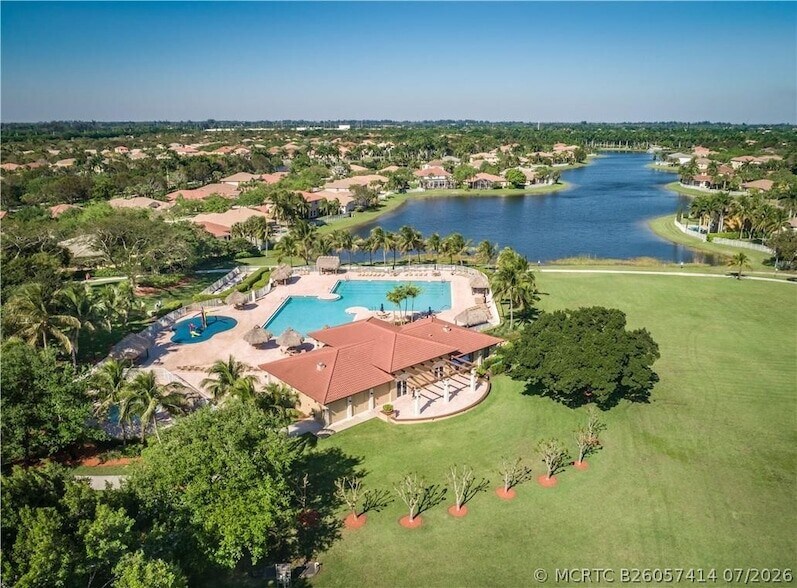 4297 Pine Ridge Ct
