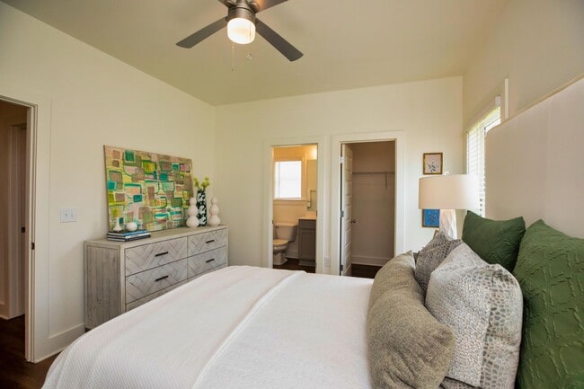 Photo - Elevated Rental Home with Community Amenities