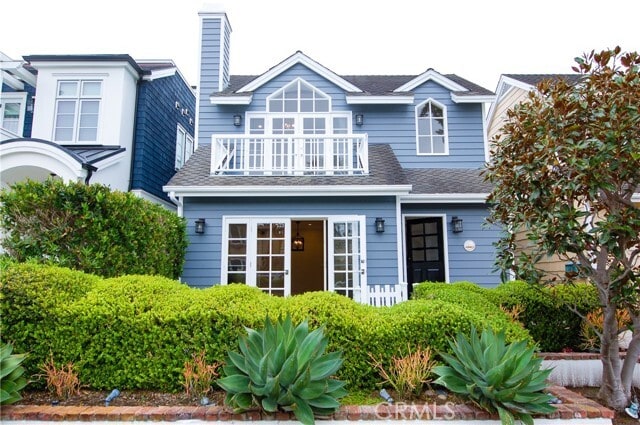 Photo - 706 Heliotrope Ave
