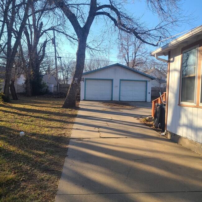 Photo - 517 N Taylor St