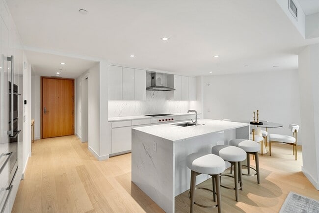 Photo - 150 Seaport Blvd Unit 5G