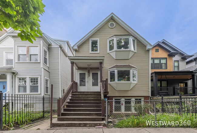 Building Photo - 2433 N Talman Ave Unit G