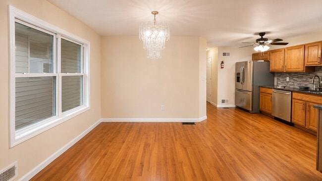 DINING AREA - 226 Bond St Unit APT 1