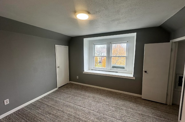 Photo - Spacious 3-Bedroom Home