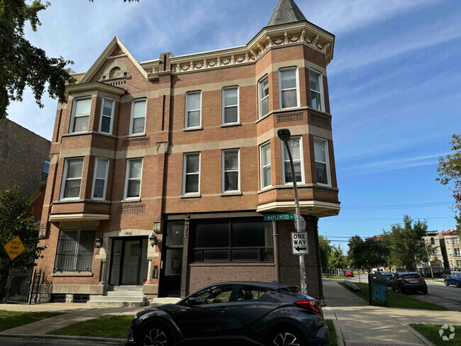 Building Photo - 1458 N Maplewood Ave Unit 3 Rental