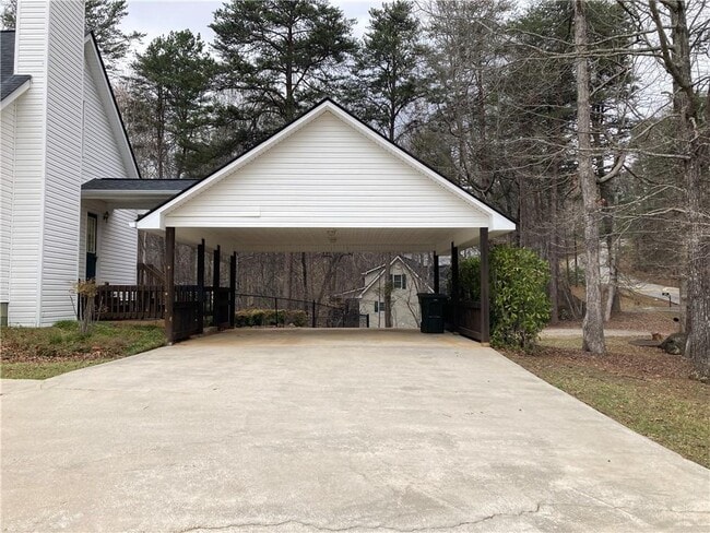 Photo - 12 Trevor Trail