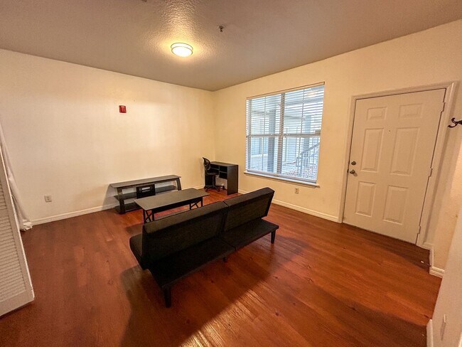 Photo - Taylor Square #105