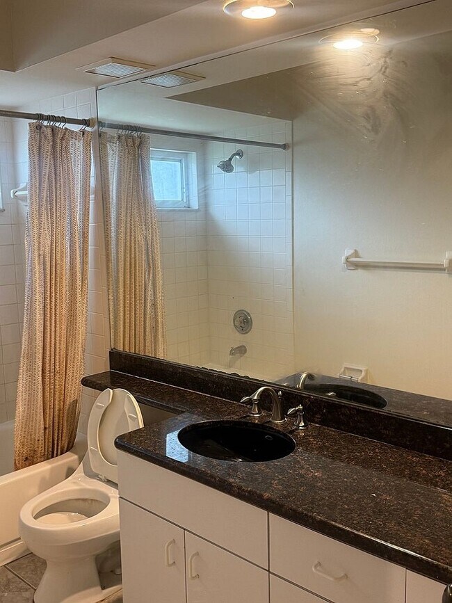 Building Photo - 2014 Chelam Way