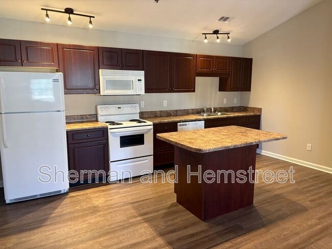 Photo - 3600 London Ct SW Unit 3600-201