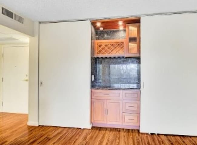 Living room - 300 N Civic Dr Unit 508