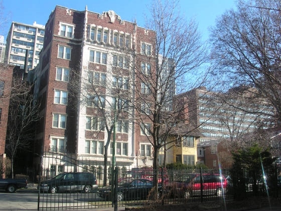 Edgewater Apartments - Edgewater Apartments