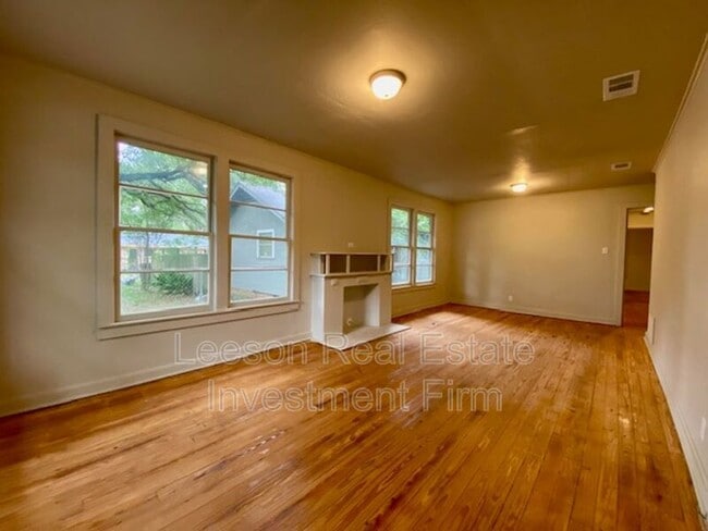 Photo - 3025 Drexel St