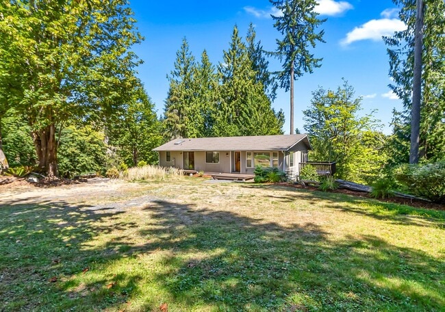 Building Photo - Home on Acreage with Mountain views Unit A