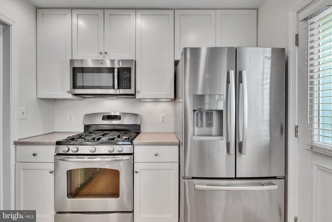 Photo - 2446 N Jefferson St