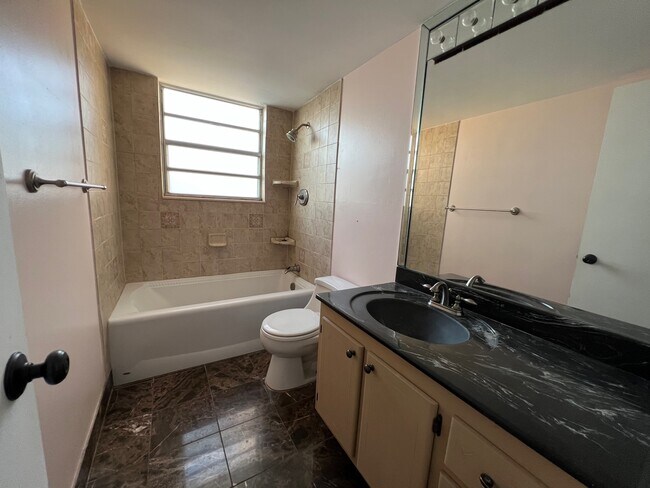 Photo - 137 Golden Isles Dr Unit 1110
