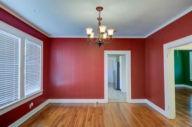 Photo - 818 Elmwood St