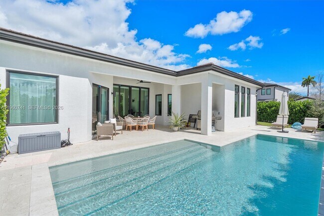 Photo - 3502 Ashwood Cir N