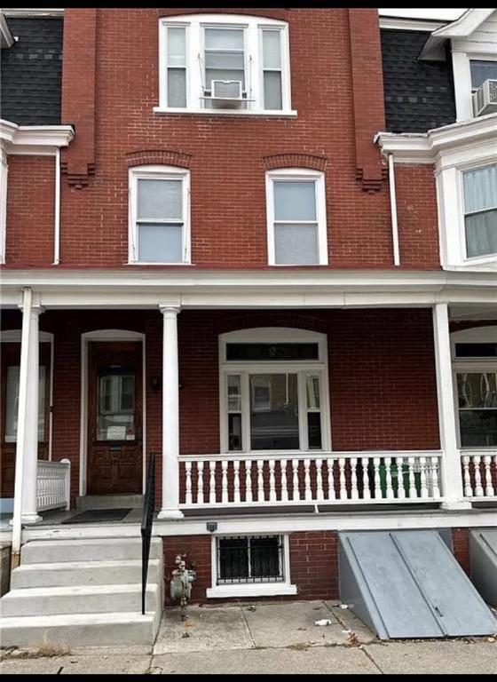 Building Photo - 124 N Madison St Rental