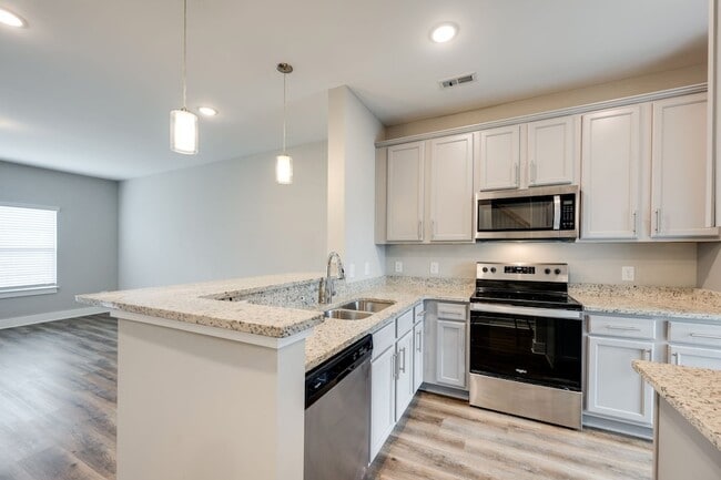 Photo - 203 E Frg Ct