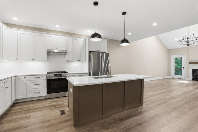Photo - 238 Sugartree Ln