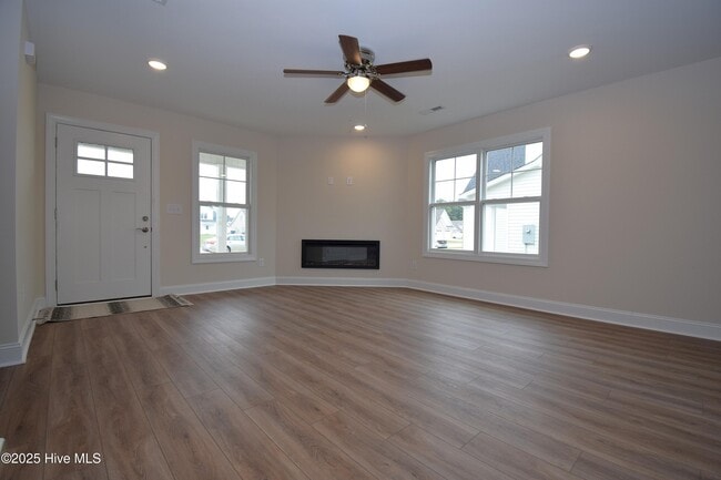 Photo - 640 Abigail Taylor Dr