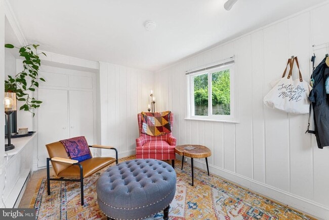 Photo - 513 E Custis Ave