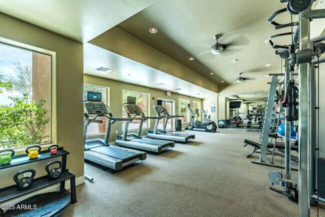 Photo - 945 E Playa Del Norte Dr