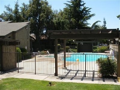 Building Photo - 1313 Floyd Ave