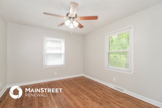 Photo - 2917 Wesleyan Ln