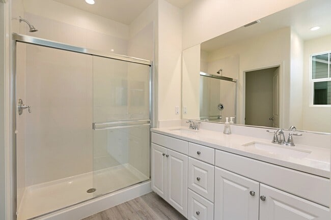 Photo - 501 Turnstone Ln