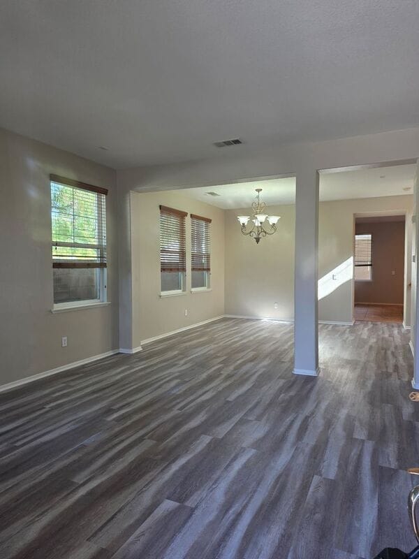 Photo - 28958 Newport Rd