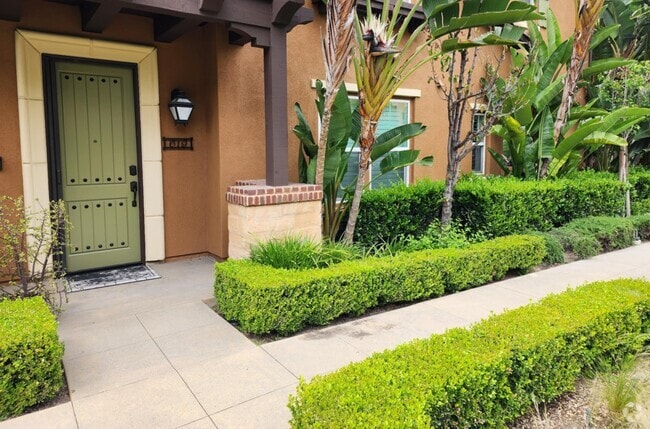 Building Photo - 619 S Melrose St Rental