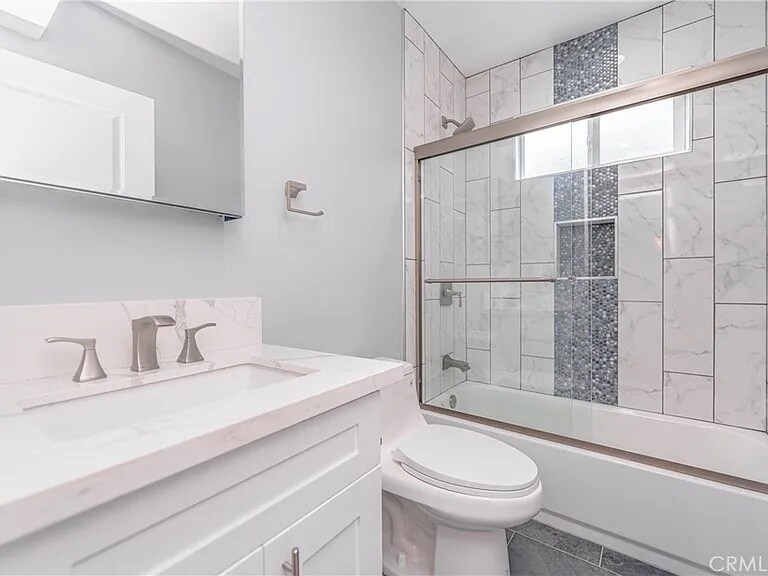 Photo - 1265 E Adams Blvd