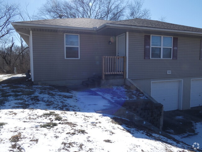 Building Photo - Beautiful Property in Gladstone, MO Rental