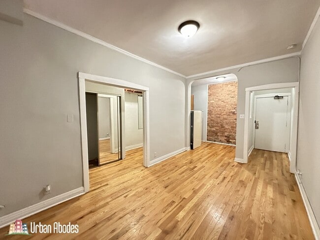 Photo - 515 W Melrose St Unit A05C