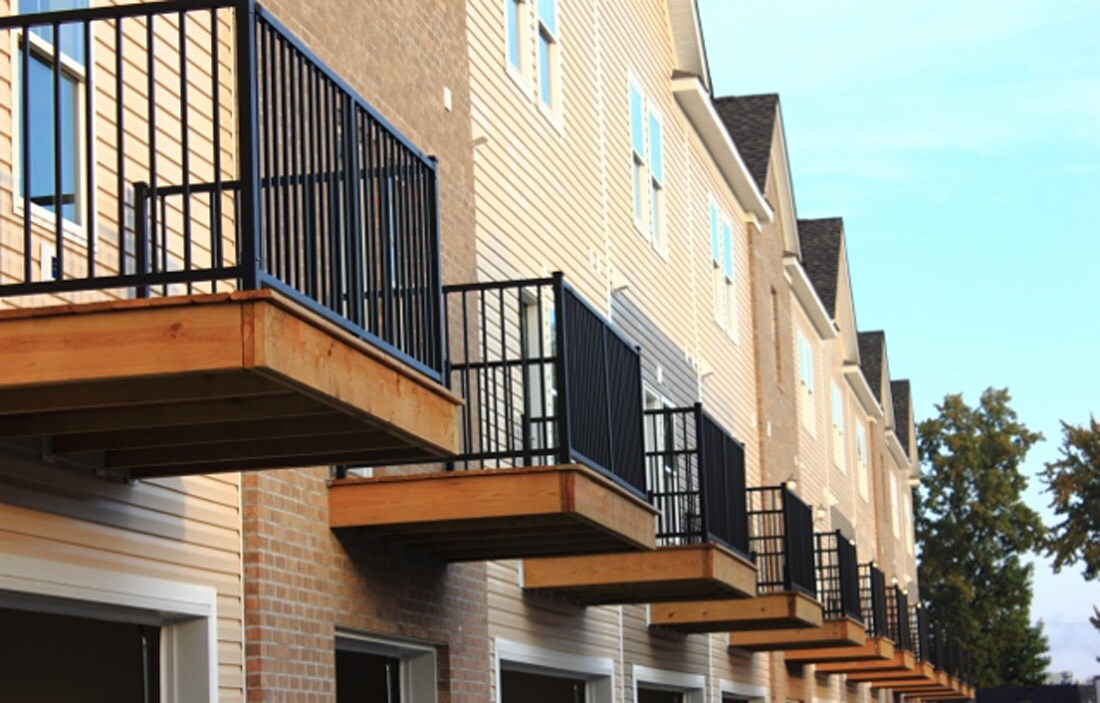 Photo - Kingston Square