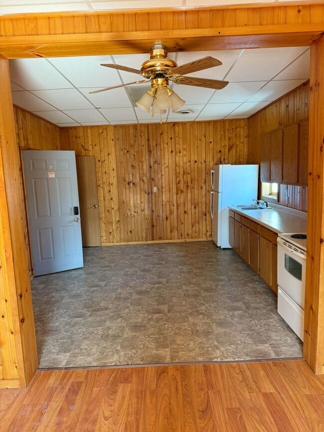 Photo - Blair Bar Unit 3*