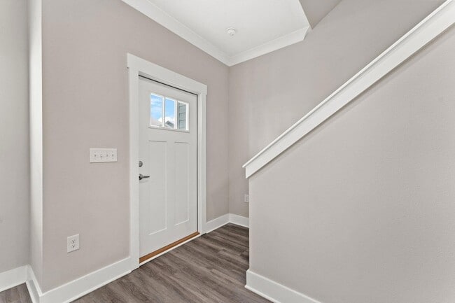 Photo - 318 Date Palm Ln