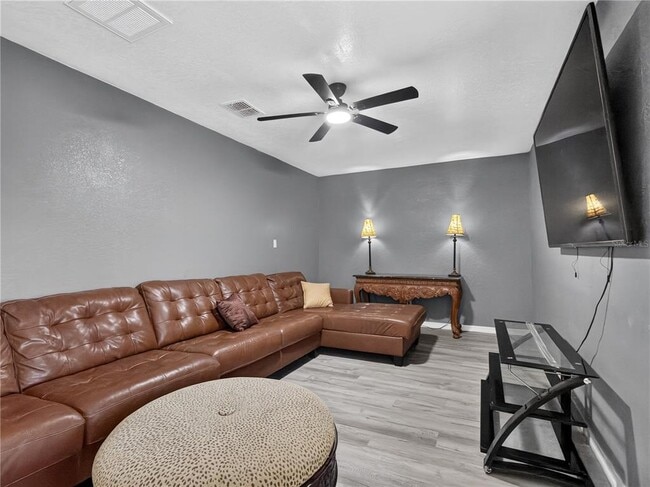 465 Rio Grande Ln