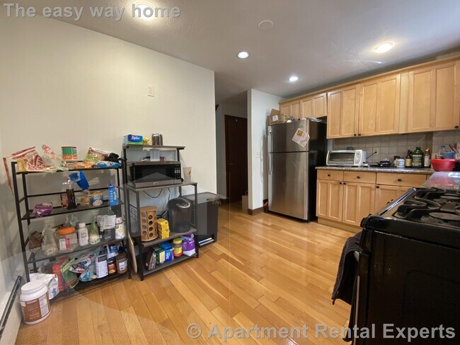 Photo - 24 Saville St Unit 2