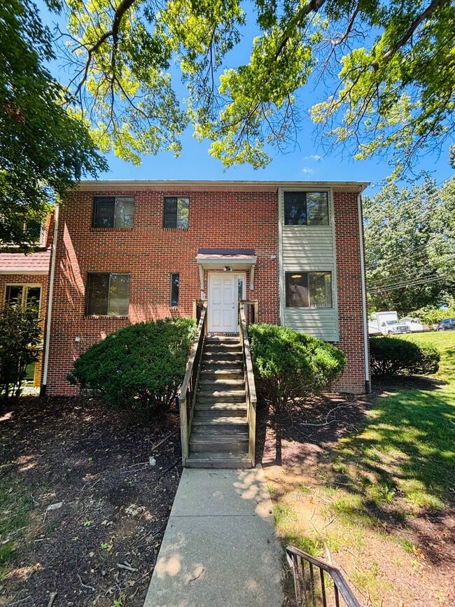 Photo - 1716 Donlee Dr