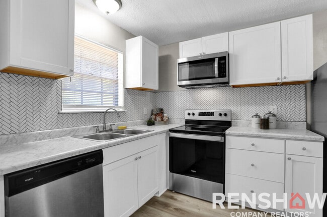 Photo - 3657 Chateau Rhodes Cir