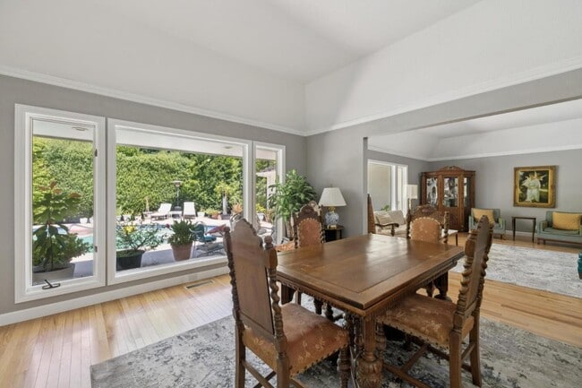 Photo - 10 Cheryl Pl