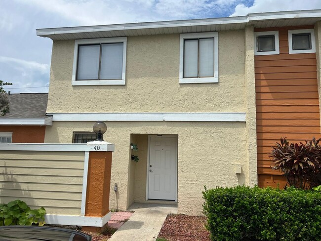 Spacious 2-level townhouse Kissimmee - Spacious 2-level townhouse Kissimmee