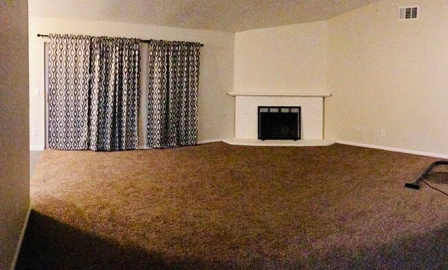 Photo - 13393 Cahuenga Rd