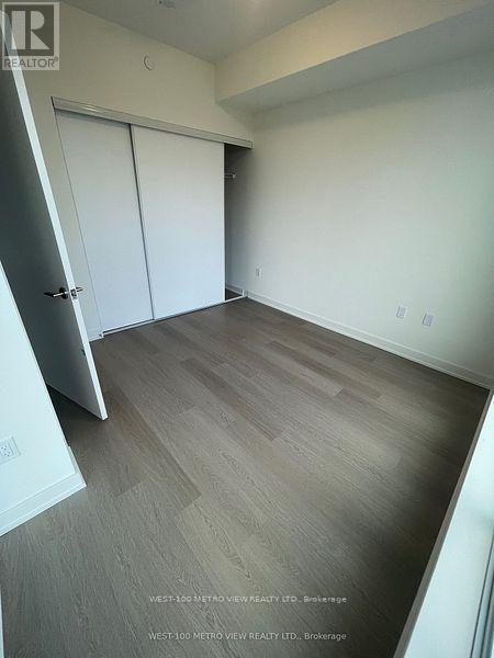 Photo - 859 The Queensway Unité 315