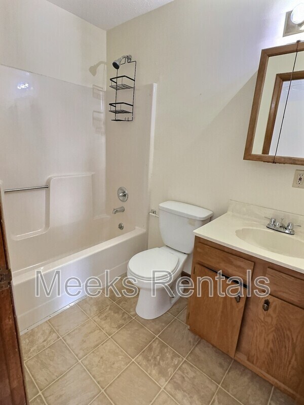 Photo - 40 Maple Ln